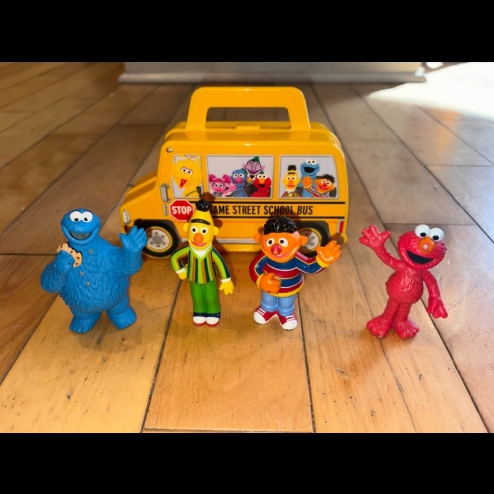 Sesame Street School Bus Toy Set with Figures